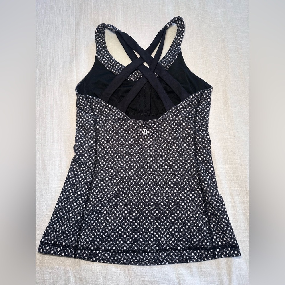 Lululemon Enhearten Tank Millie Mesh Black and White - Picture 3 of 5